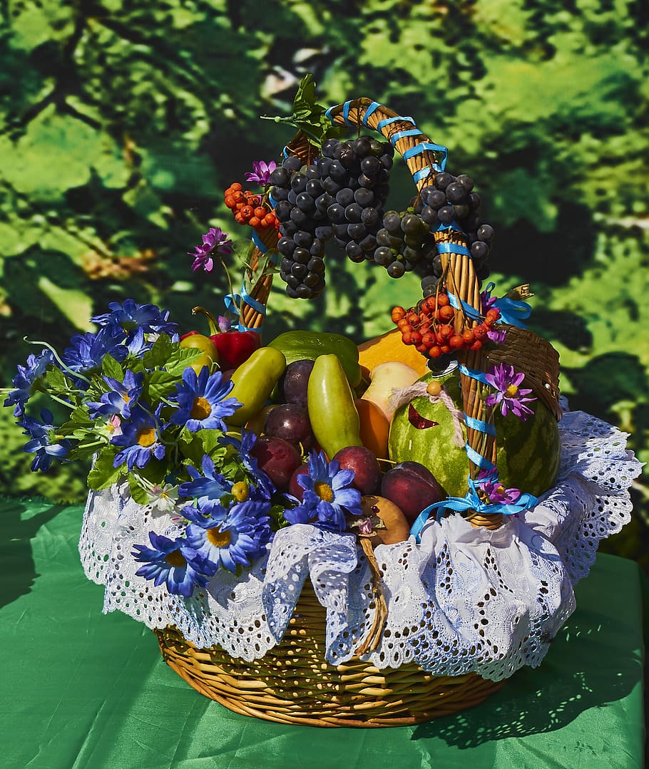 grapes, fruit, berry, basket, flowers, harvest, autumn, colorful HD wallpaper