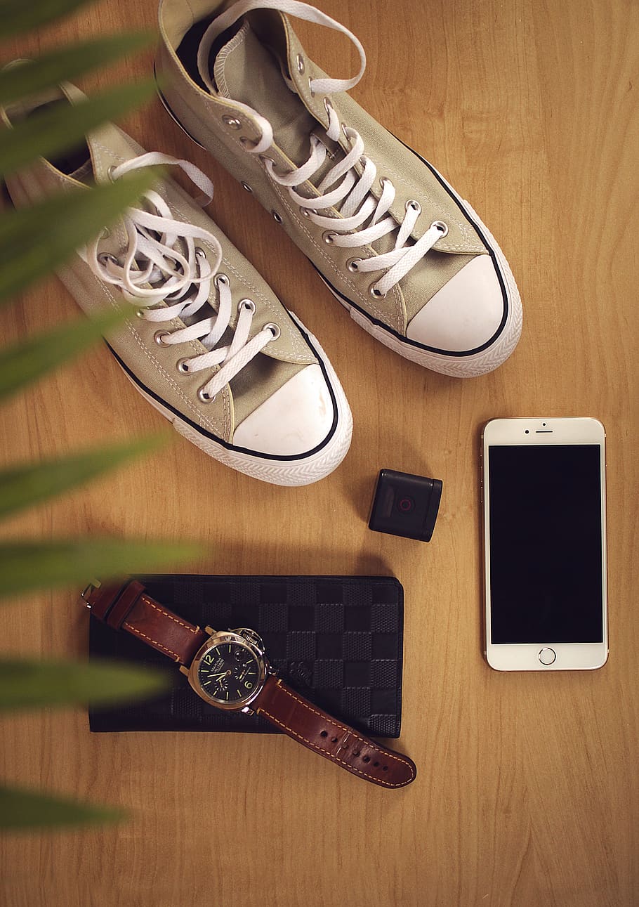 turned-off silver iPhone 6, still life, wood - material, table HD wallpaper