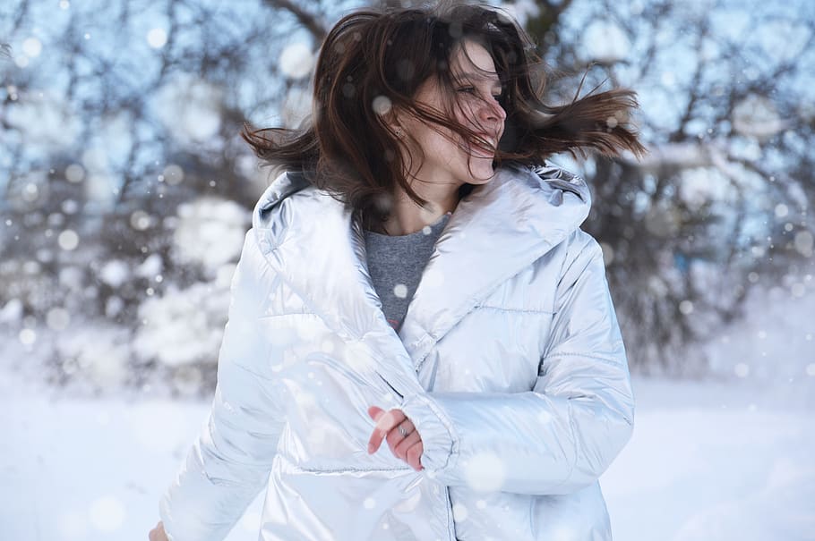 Women's White Winter Coat, beautiful, cold, fashion, female, frost, HD wallpaper