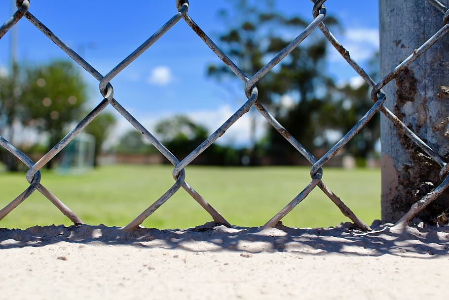 ecuador, quito, fence, safety, security, barrier, chainlink fence HD wallpaper