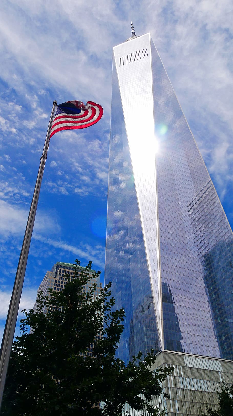 One World Trade Center and american flag., dom tower, wtc, 1 world trade center, HD wallpaper