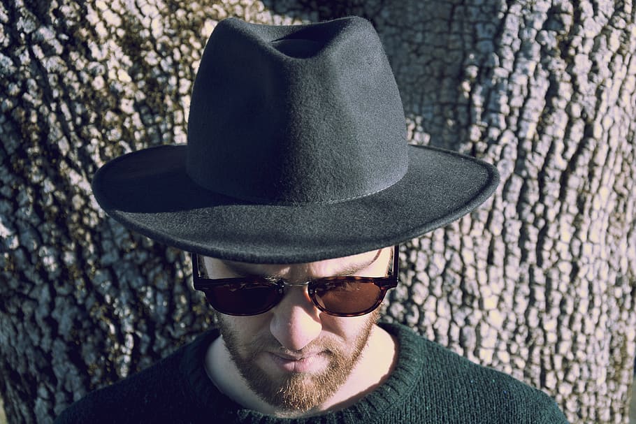 blond, green, tree, model, male, sunglasses, beard, hat, fashion HD wallpaper