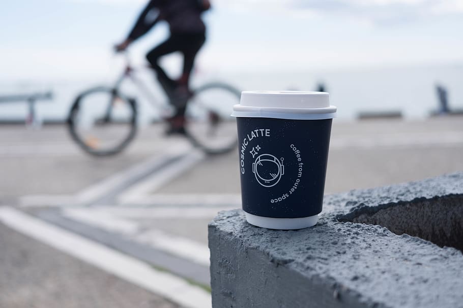Blue and White Plastic Cap, coffee cup, plastic cup, selective focus HD wallpaper