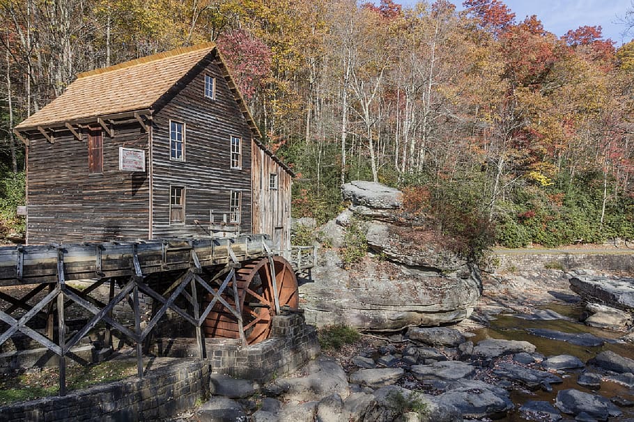 Brown Cabin Under Water Wheel, forest, rocks, stream, trees, watermill HD wallpaper
