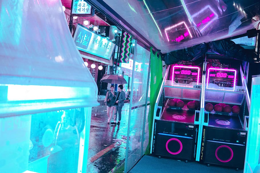 two basketball arcade machines, real people, men, incidental people HD wallpaper