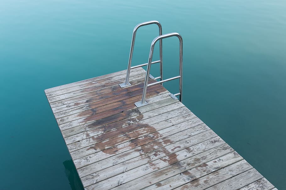 Empty Brown Wooden Dock With Ladder on Body of Water, blue, boardwalk, HD wallpaper