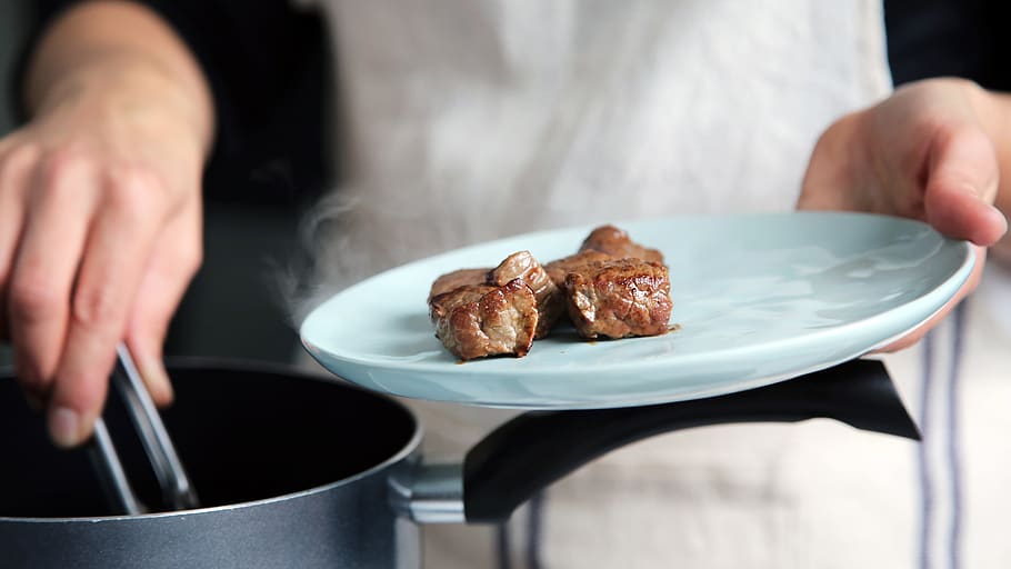 kitchen, plate, pan, beef, meat, food, cooking, chef, food and drink HD wallpaper
