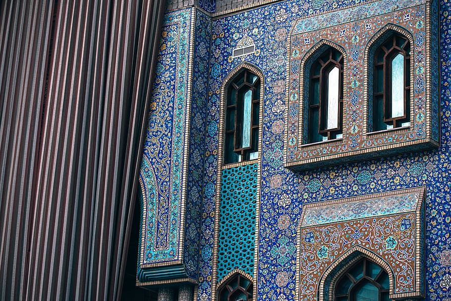 Close-up Photography of Blue Floral Wall Paint Cathedral, ancient HD wallpaper