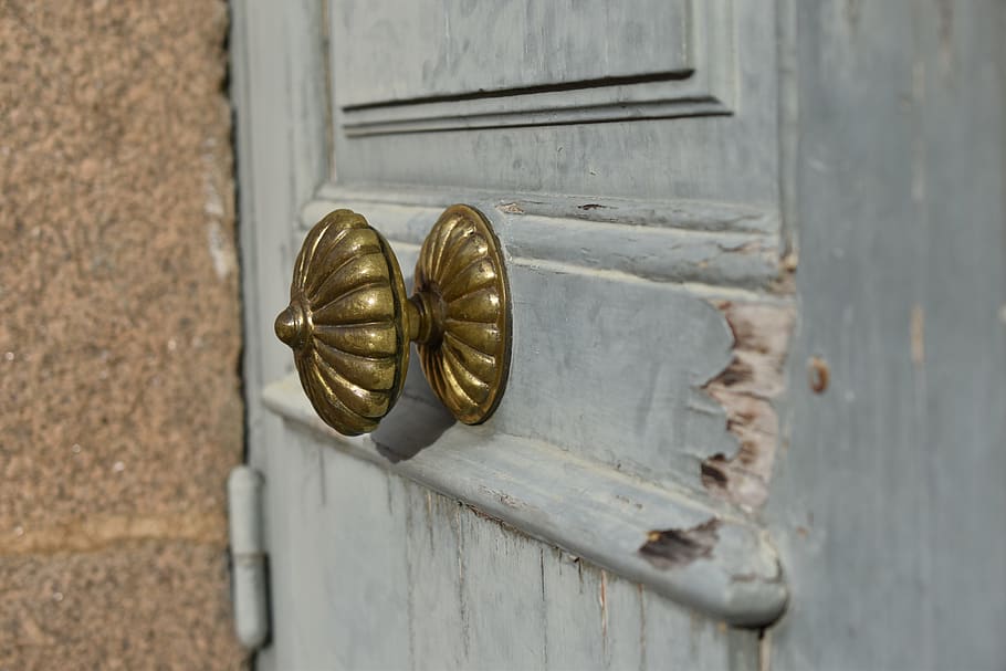 handle, door, metal, entry, wood, old, building, entrance, doorknob HD wallpaper
