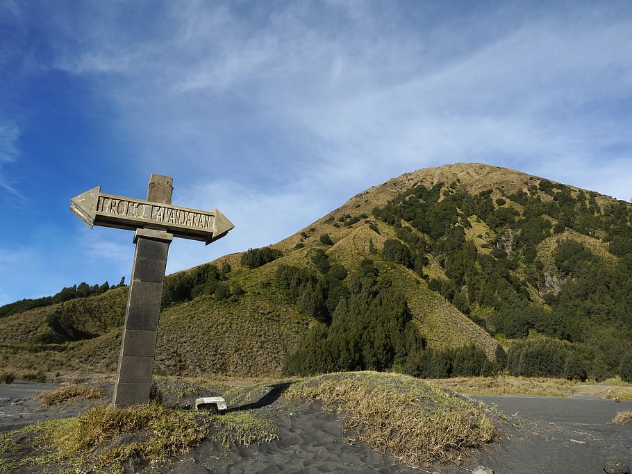 green mountain, sky, sign, no people, day, text, communication HD wallpaper
