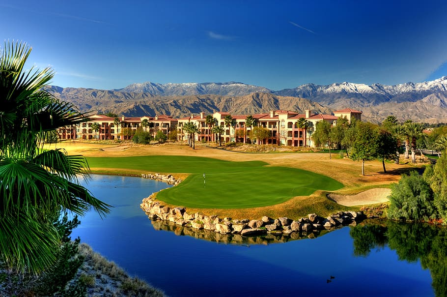 Brown Concrete Buildings Next to Mountains, architecture, course HD wallpaper