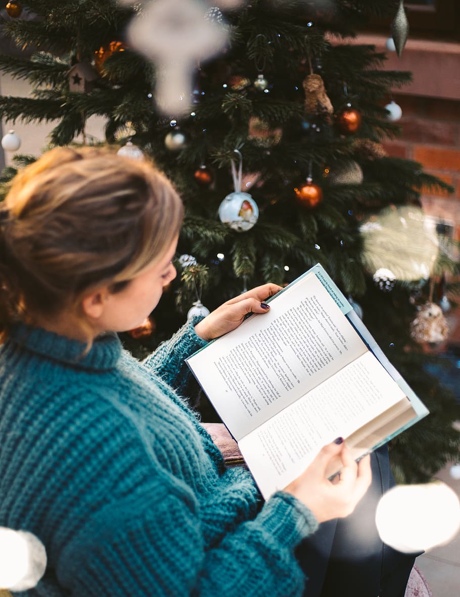 woman reading book, one person, holding, christmas tree, celebration HD wallpaper