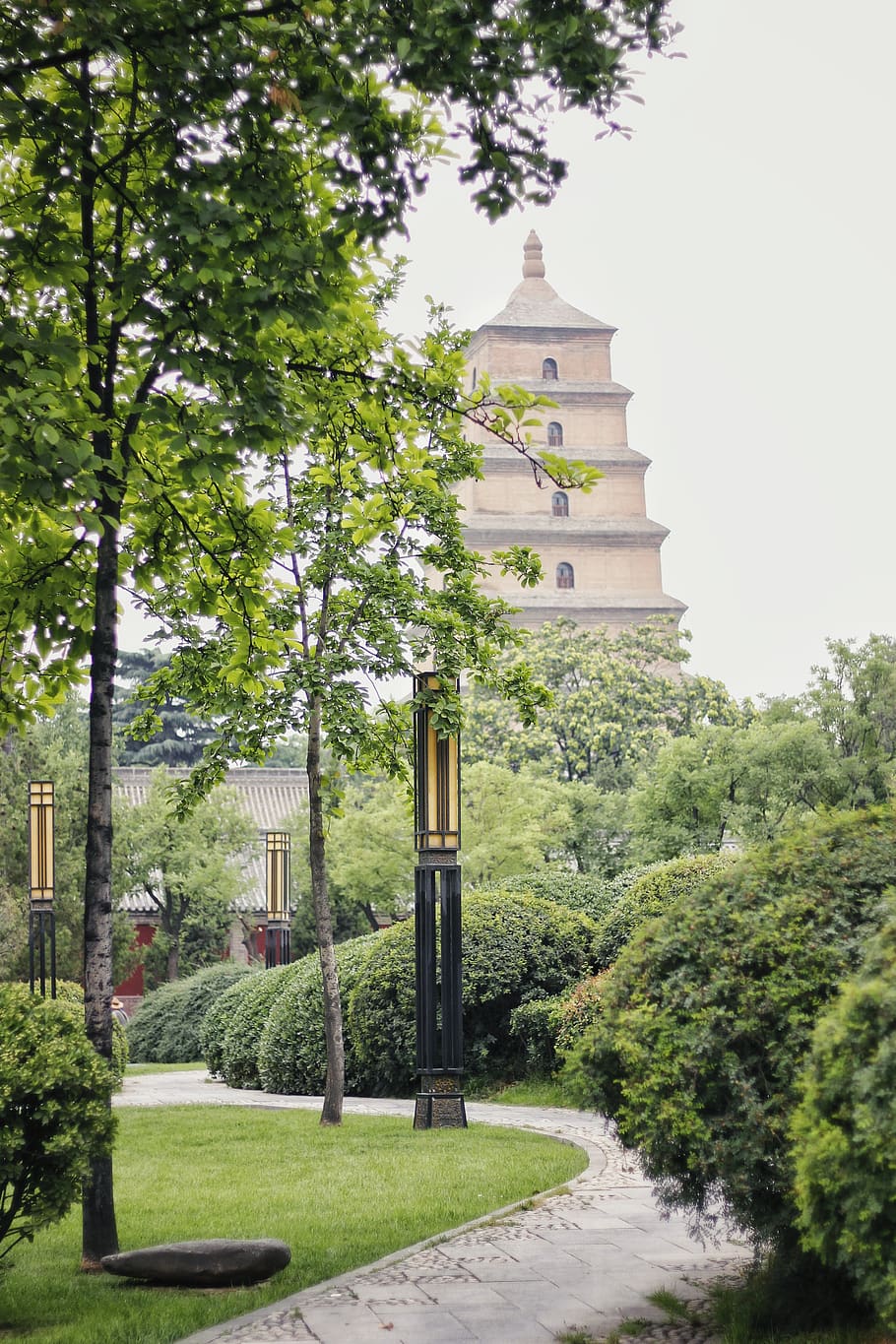 building, outdoors, architecture, steeple, spire, tower, temple HD wallpaper