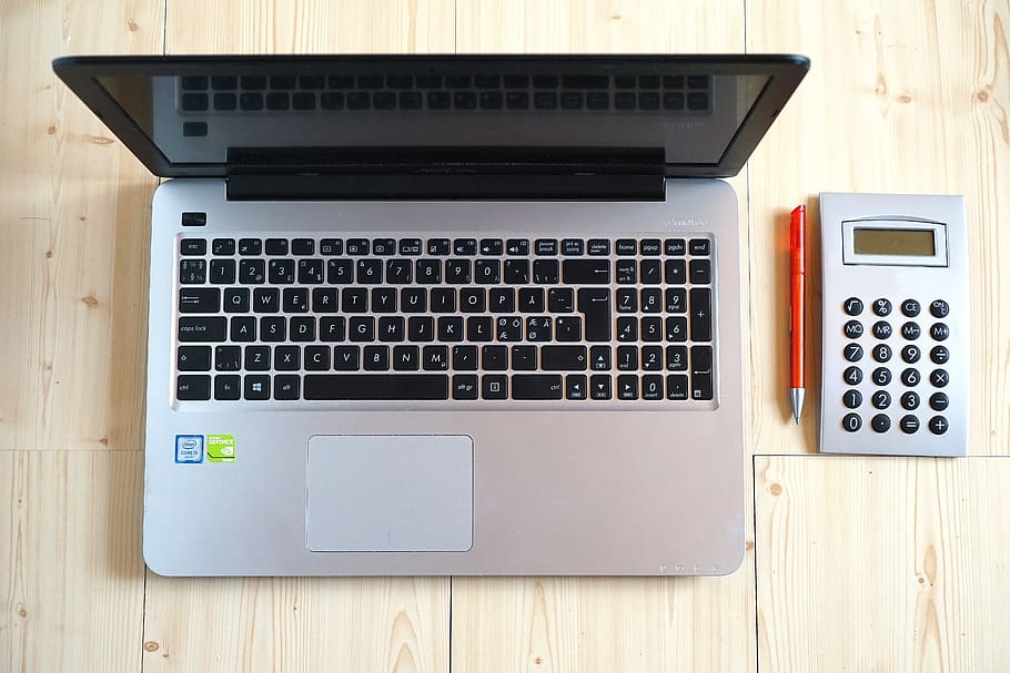 Macbook Pro Beside Gray Rectangular Device, calculator, computer, HD wallpaper