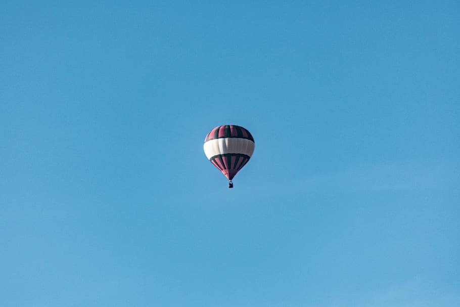 blue, red, balloon, minimalism, sky, heaven, flying, adventure HD wallpaper