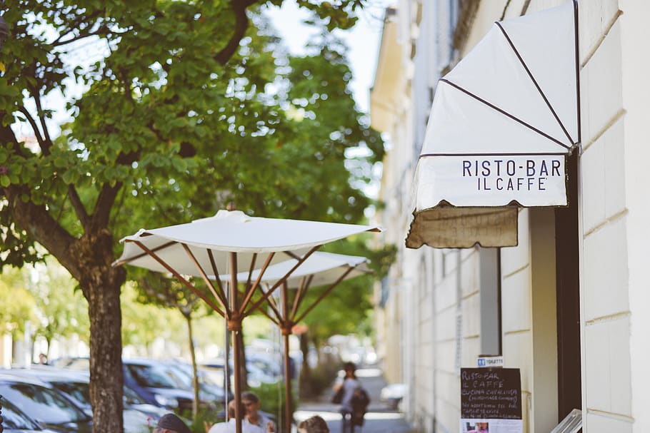 White Ristro Bar Il Caffe Building, boardwalk, restaurant, sidewalk HD wallpaper