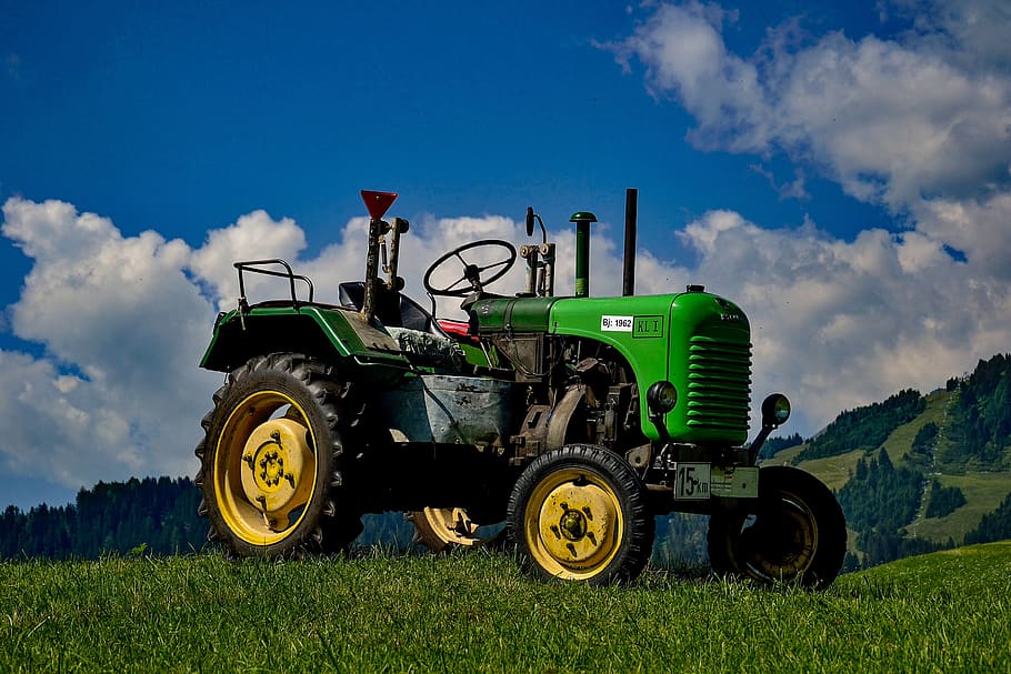 tractor, green, landscape, working machine, tractors, sky, field HD wallpaper