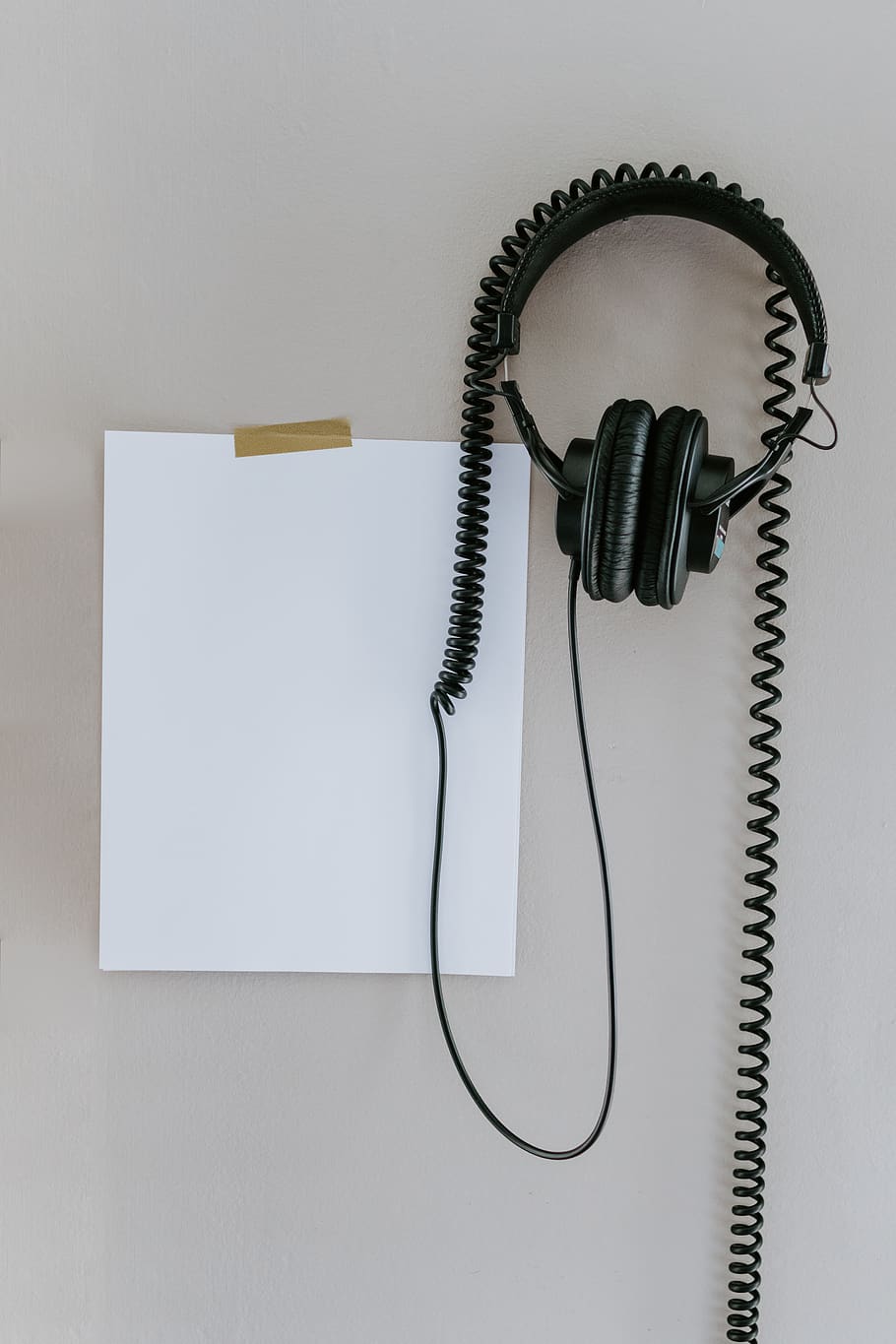 electronics, headphones, wall, paper, hook, hang, sheet, sound HD wallpaper