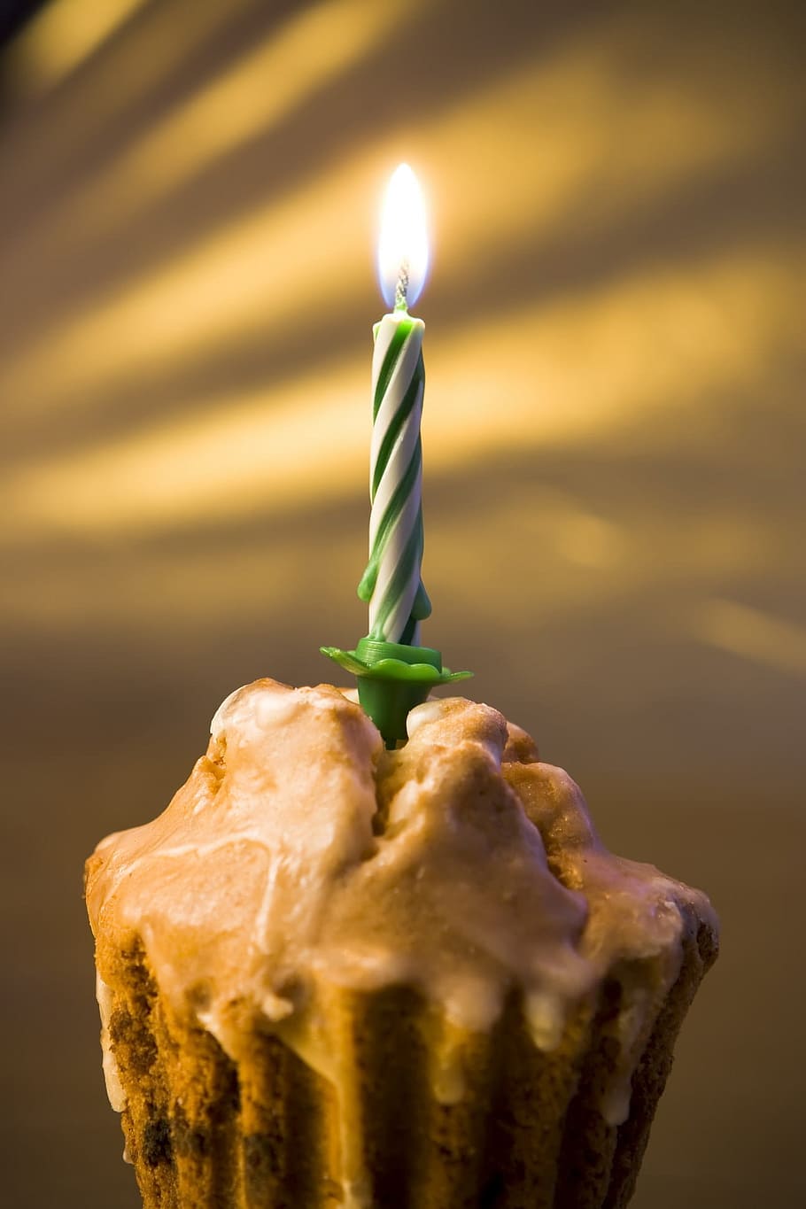 birthday, cake, cupcake, closeup, isolated, nobody, dessert HD wallpaper