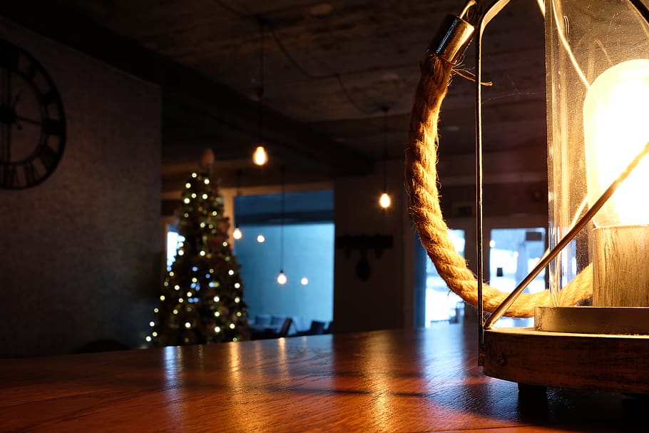 christmas, tree, inside, lamp, warm, cold, shallow, dof, cozy HD wallpaper