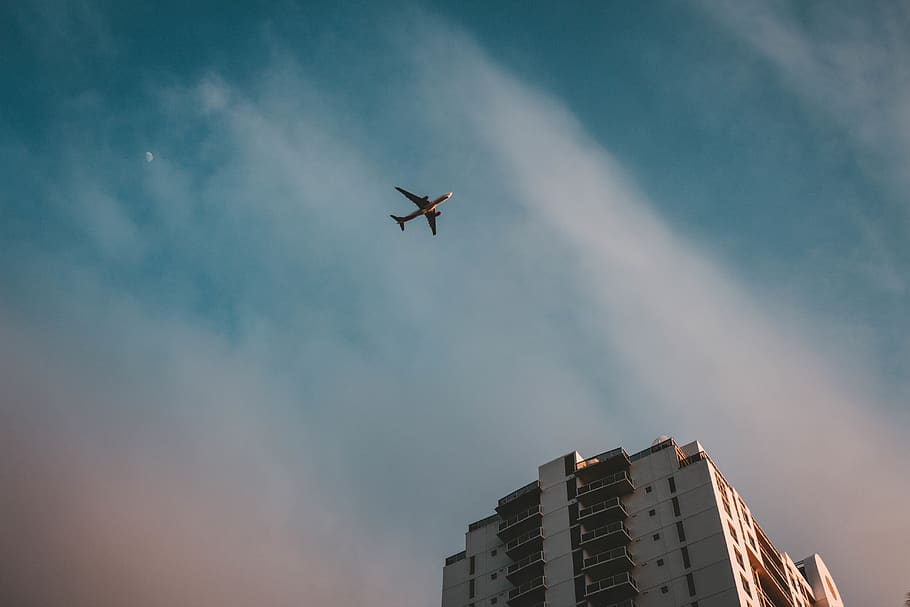 airplane flying during daytime, vehicle, aircraft, transportation HD wallpaper