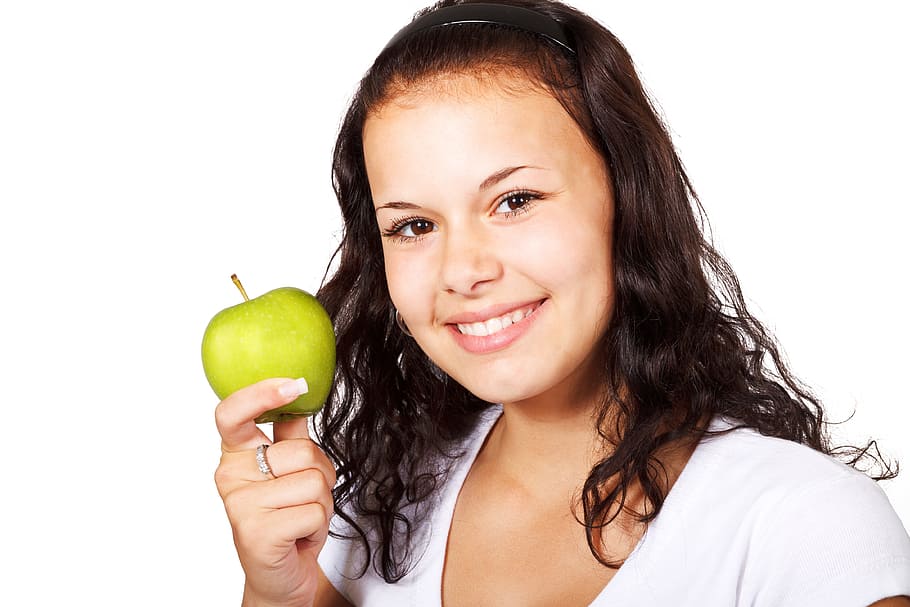 apple, girl, woman, lady, pose, portrait, human, acitivity