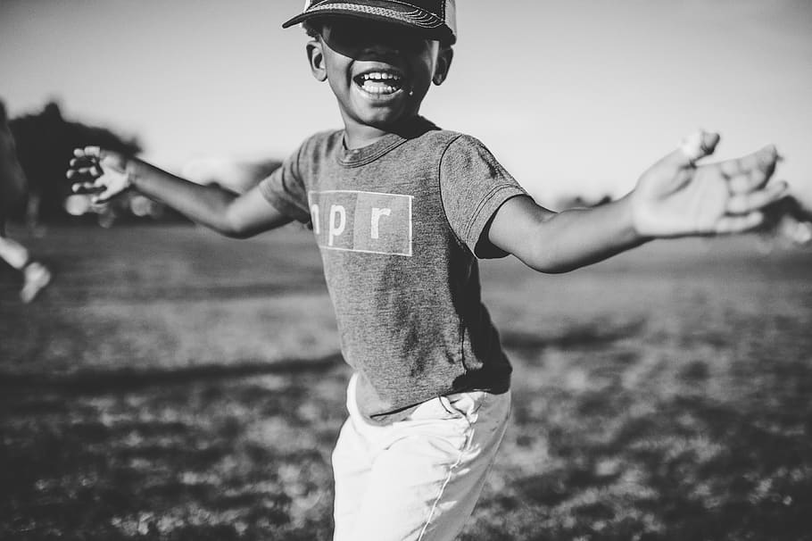 boy, child, dom, fun, happy, outdoors, young, real people, one person HD wallpaper