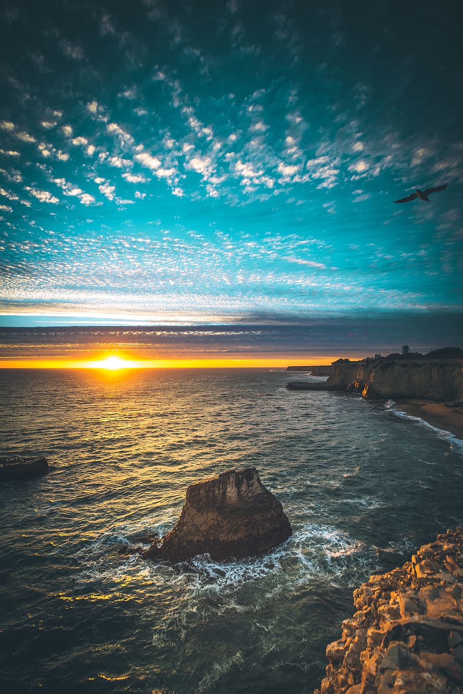 rock formation surrounded by ocean during sunset, davenport, united states HD wallpaper