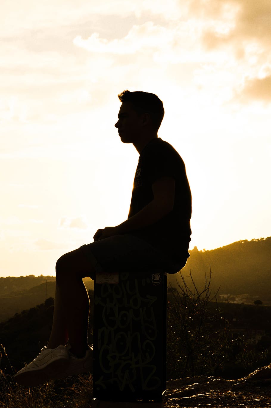 sky, real people, one person, sunset, lifestyles, sitting, leisure activity HD wallpaper
