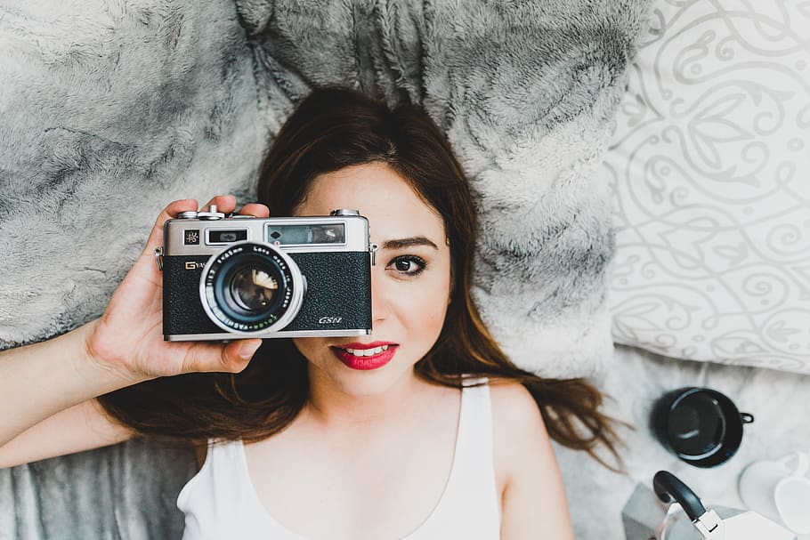 Woman Wearing White Tank Top Holding Black Camera, beautiful HD wallpaper