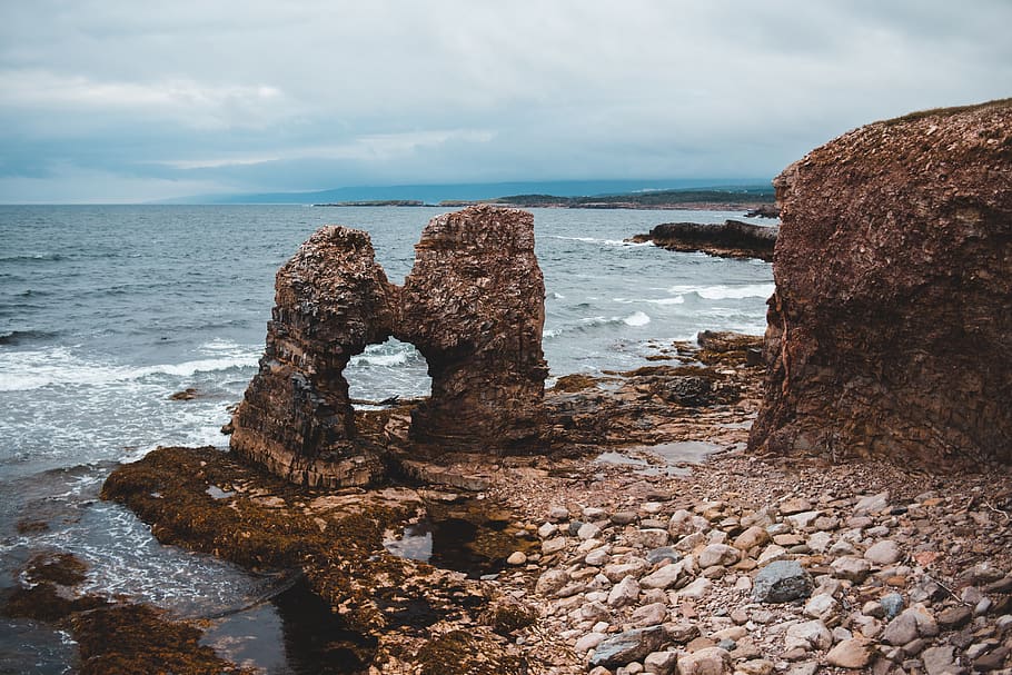 rocks near ocean, sea, water, sky, horizon over water, cloud - sky HD wallpaper