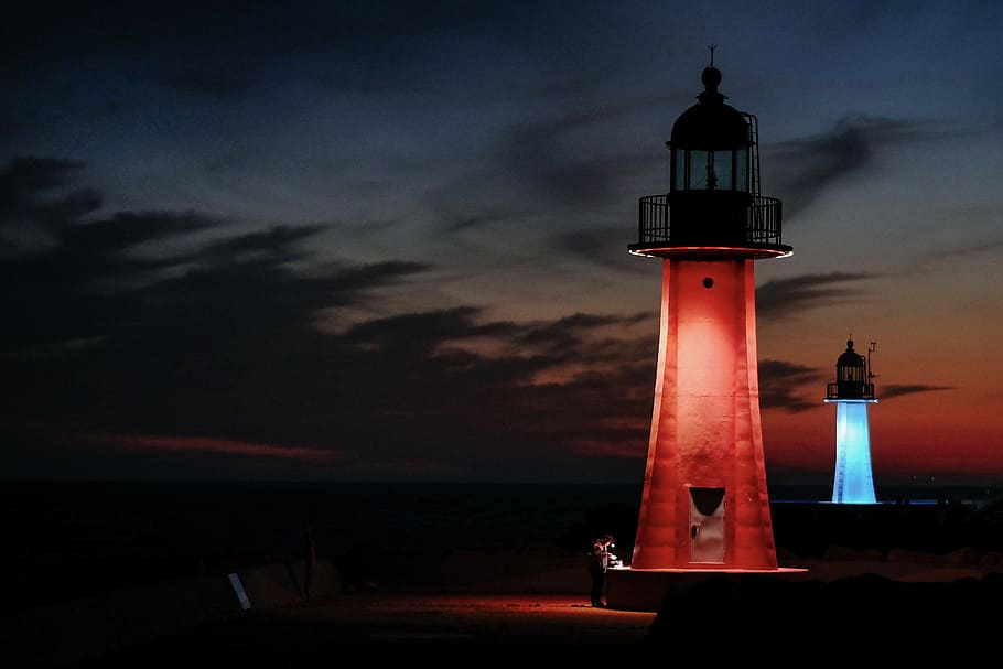red and blue lighter watch towers during nighttime, lighthouse, HD wallpaper