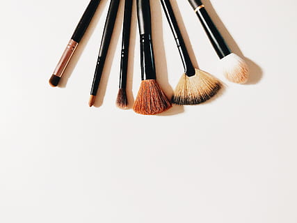 Assorted Makeup Brushes, make up brushes, set, white background HD wallpaper