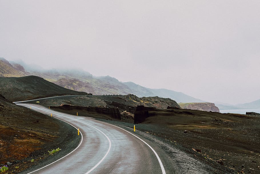 empty highway, road, transportation, mountain, sky, environment HD wallpaper
