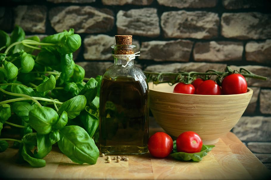 basil-food-fresh-olive-oil.jpg