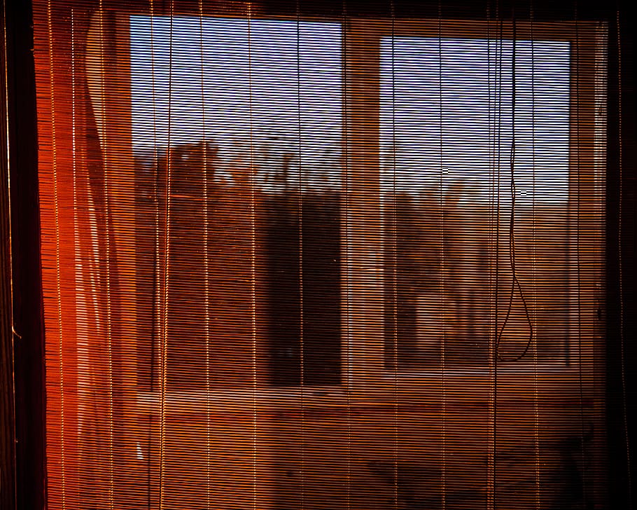 brown window blinds beside white framed clear glass window during daytime HD wallpaper