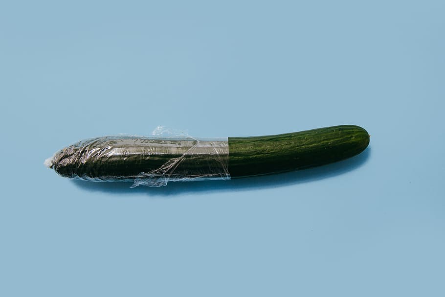green vegetable on blue surface, studio shot, single object, copy space HD wallpaper