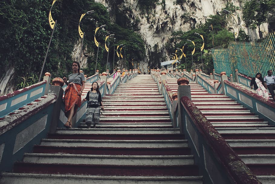 people going downstairs during daytime, group of people, architecture HD wallpaper