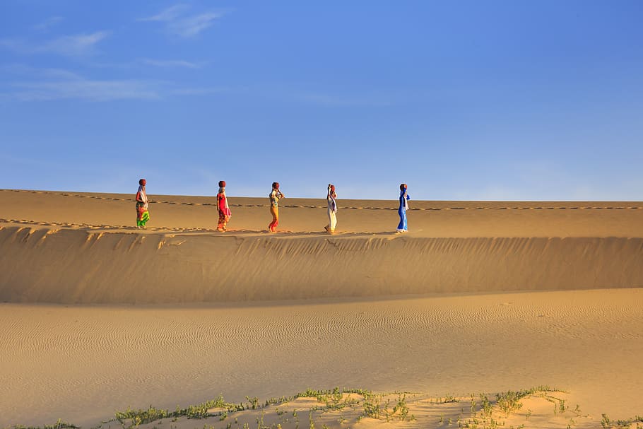 Five Women Walking On Sand, arid, desert, dry, dunes, hot, outdoors HD wallpaper
