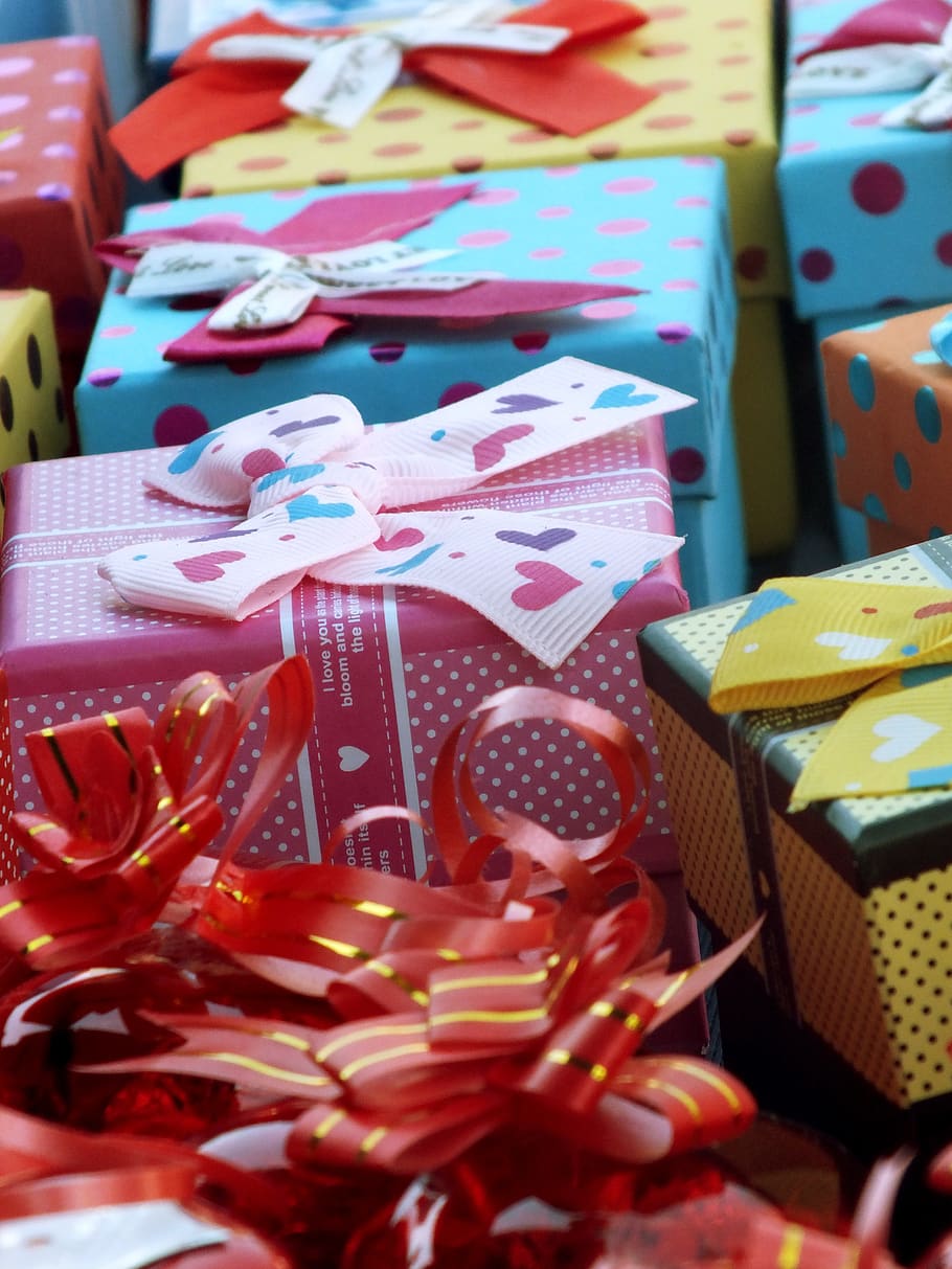 boxes, heart, gift, large group of objects, choice, no people HD wallpaper