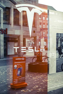 Tesla logo, germany, nuremberg, dessert, chocolate, food, gutter HD wallpaper