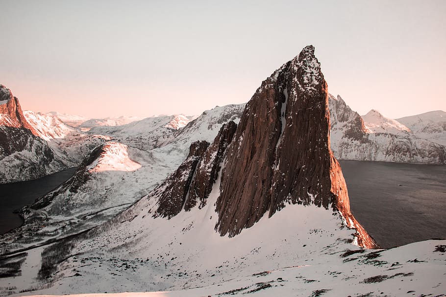 Snow Covered Mountain, adventure, climb, cold, daylight, frost HD wallpaper