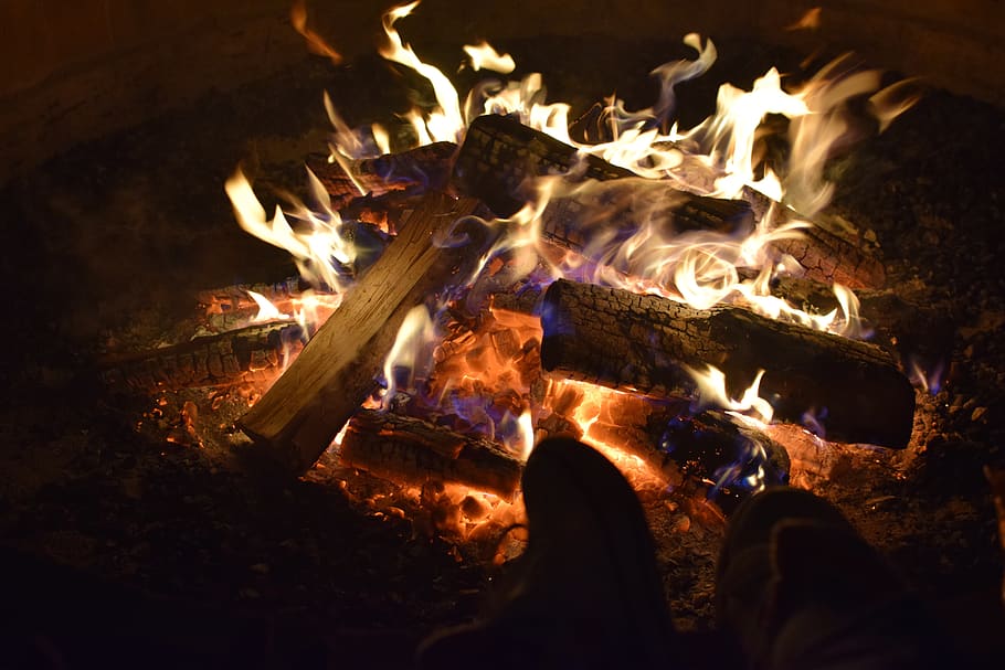 fire, camp, winter, night, wood, burning, flames, red, yellow HD wallpaper