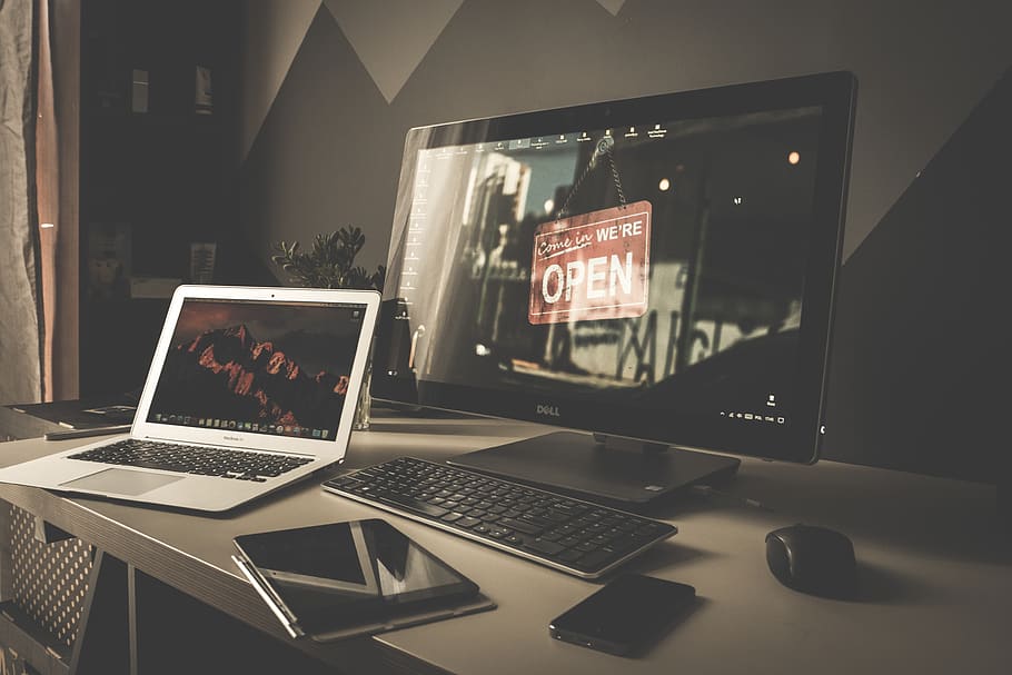 Silver Laptop, connection, contemporary, data, desk, desktop, HD wallpaper
