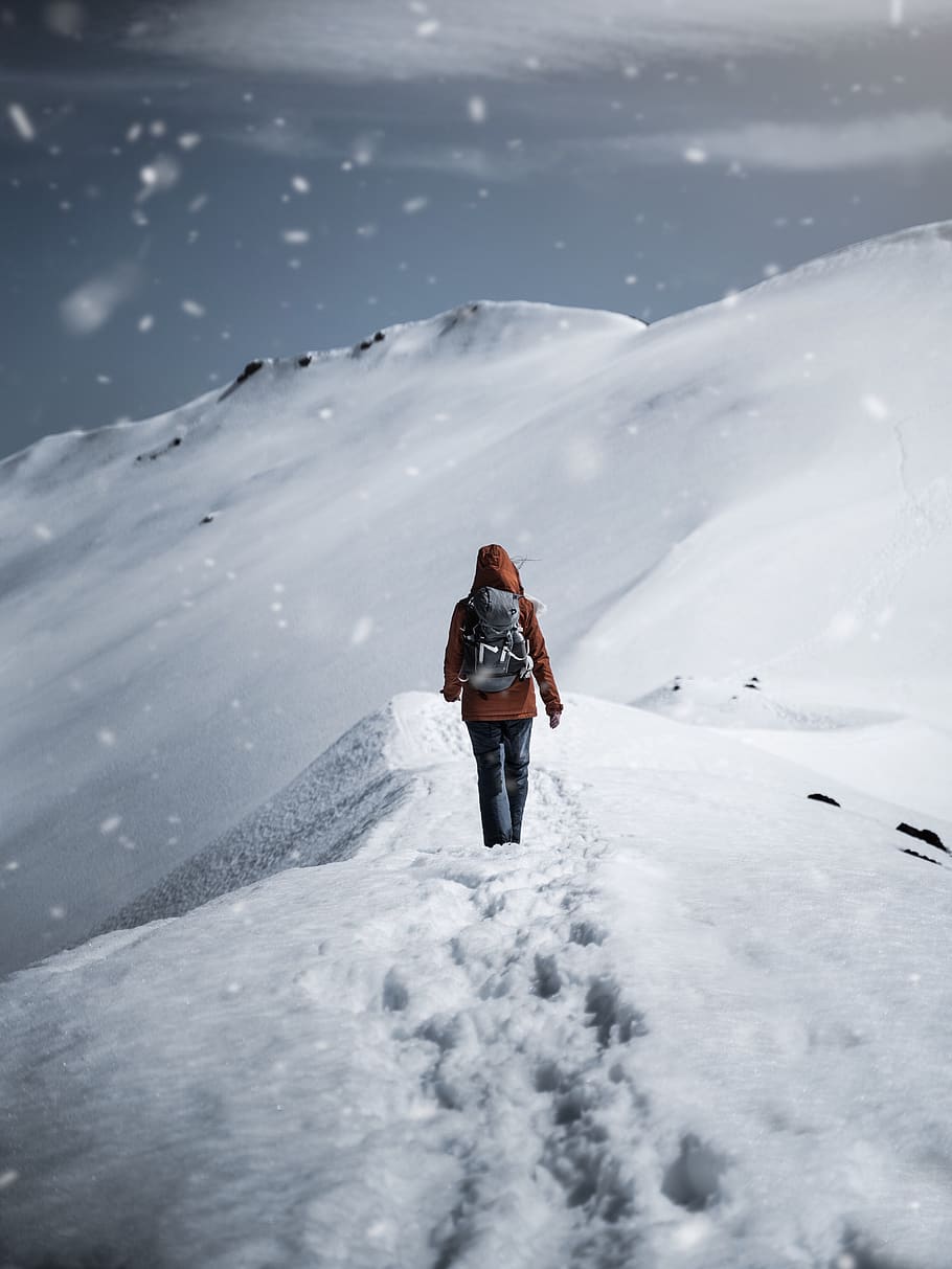 Person Walking on Snow, adventure, backpack, cold, zing, frosty HD wallpaper