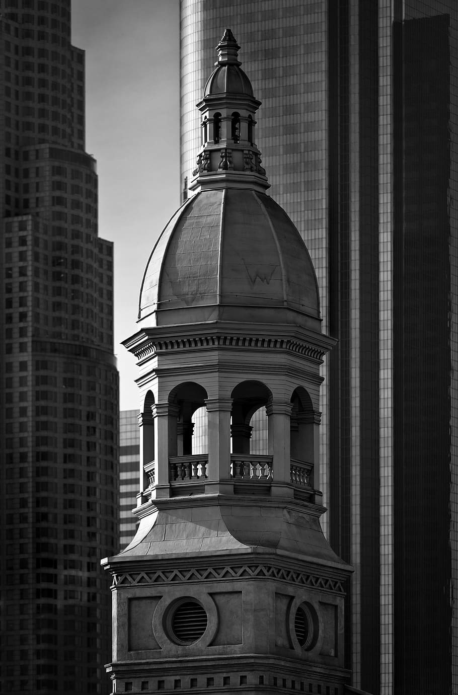grayscale concrete structure, architecture, building, dome, tower HD wallpaper