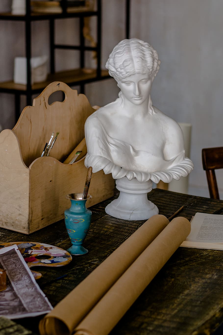 human headbust on table, art and craft, representation, sculpture HD wallpaper