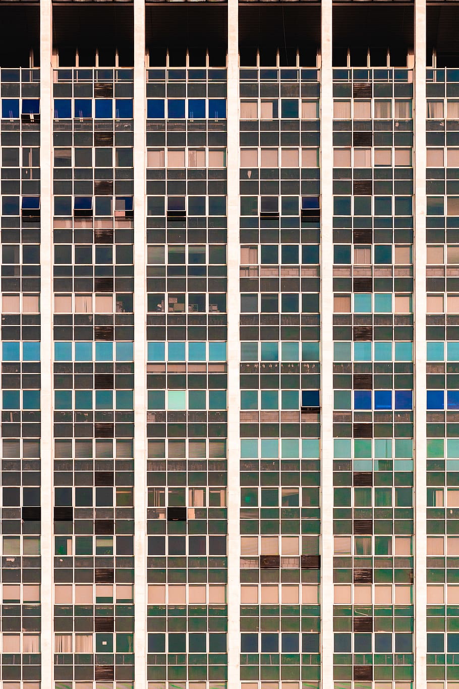 Brown and White Building, architectural, architectural design HD wallpaper
