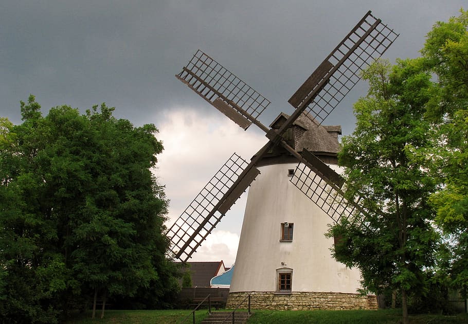 windmill, landscape, rural, storm, renewable energy, alternative energy HD wallpaper