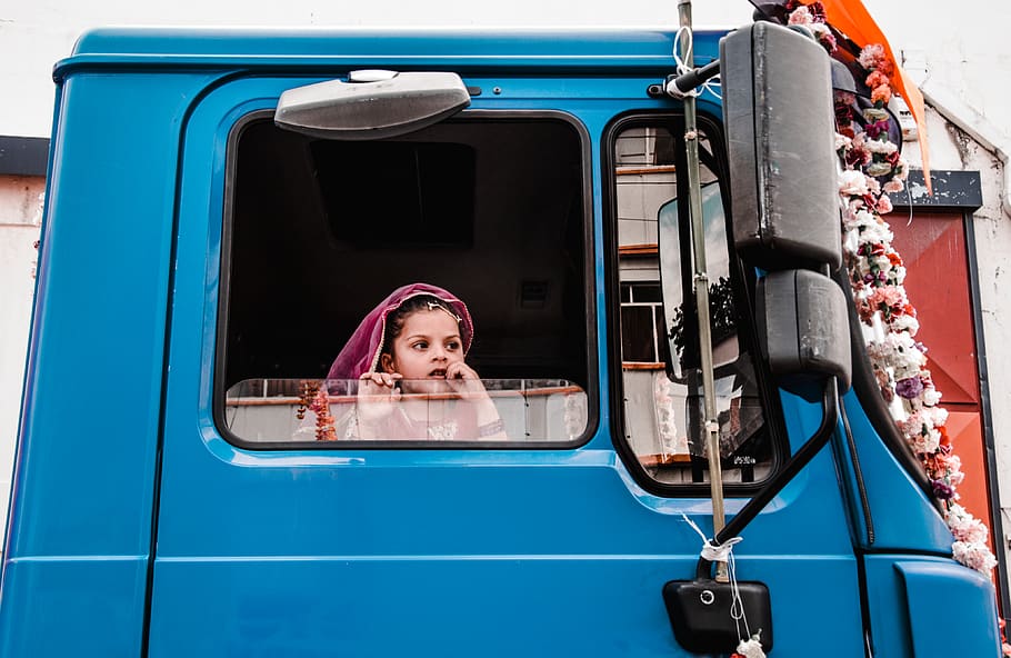 toddler peeking on vehicle window, human, person, clothing, apparel